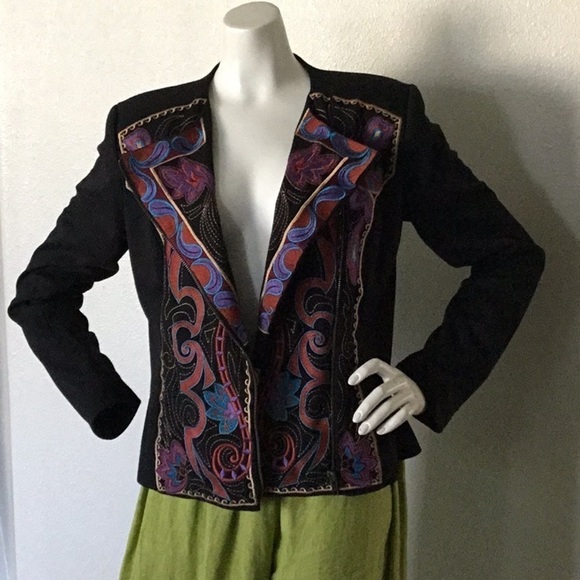 Jm STUDIO ONE OF A KIND EMBROIDERED JACKET SIZE MEDIUM - Picture 3 of 5